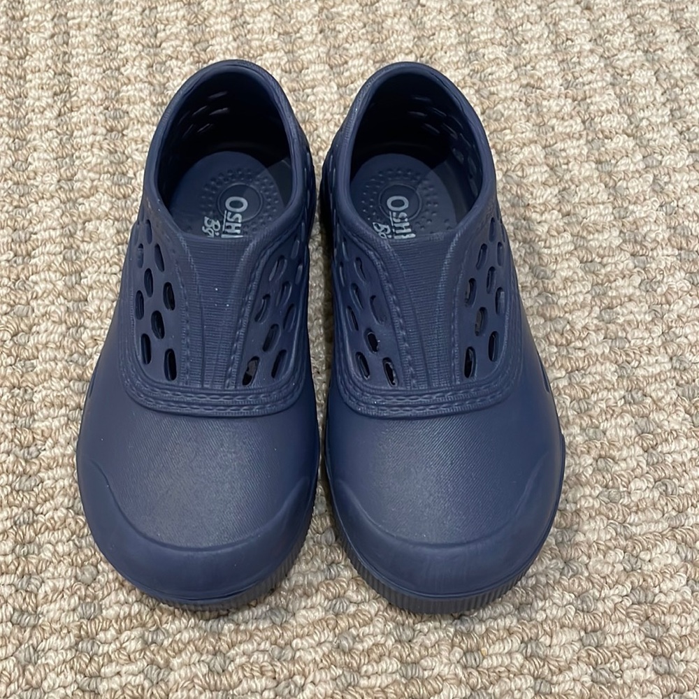 Oshkosh B’gosh plastic slide